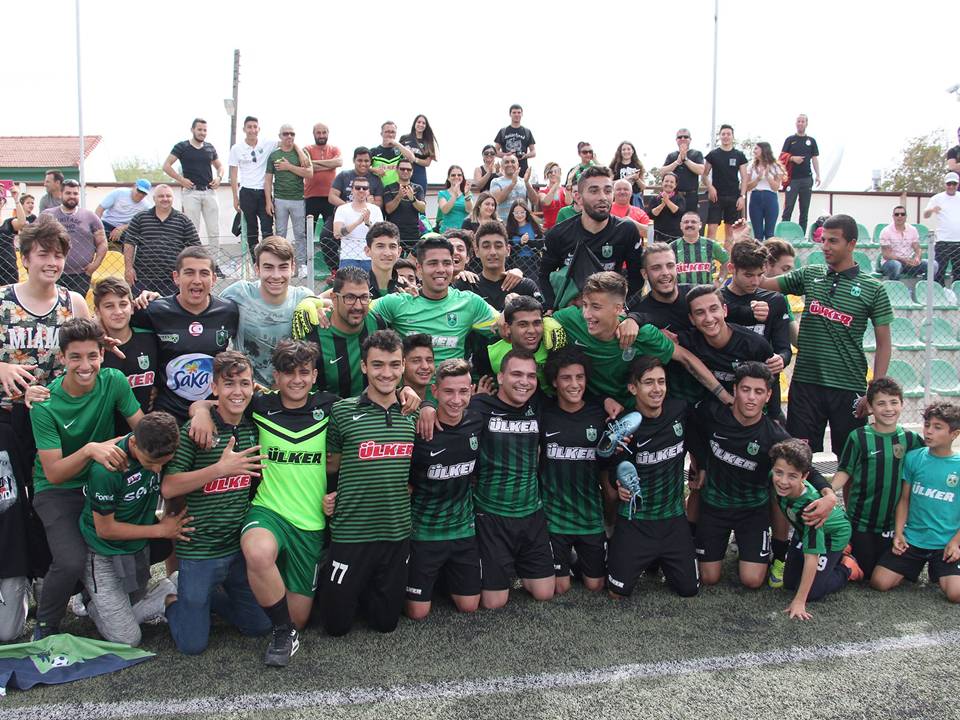 A2 Süper Lig şampiyonu Küçük Kaymaklı Türk Spor Kulübü